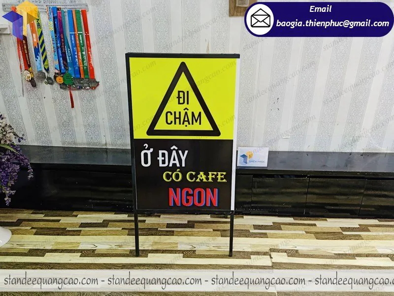 Cung cấp khung chân standee chữ a giá sỉ rẻ tại xưởng